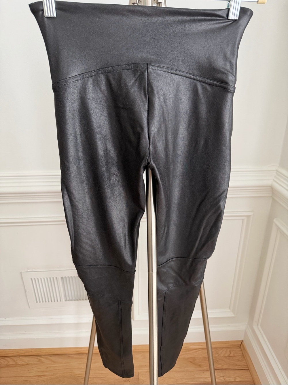 SPANX Moto Faux Leather Leggings in Black Size Large - Picture 6 of 9
